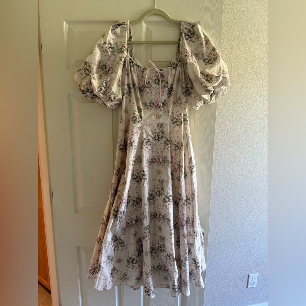 Selkie Floral Day Dress Size M no flaws